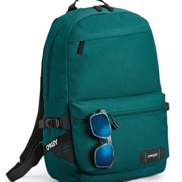20L Street Backpack Thumbnail